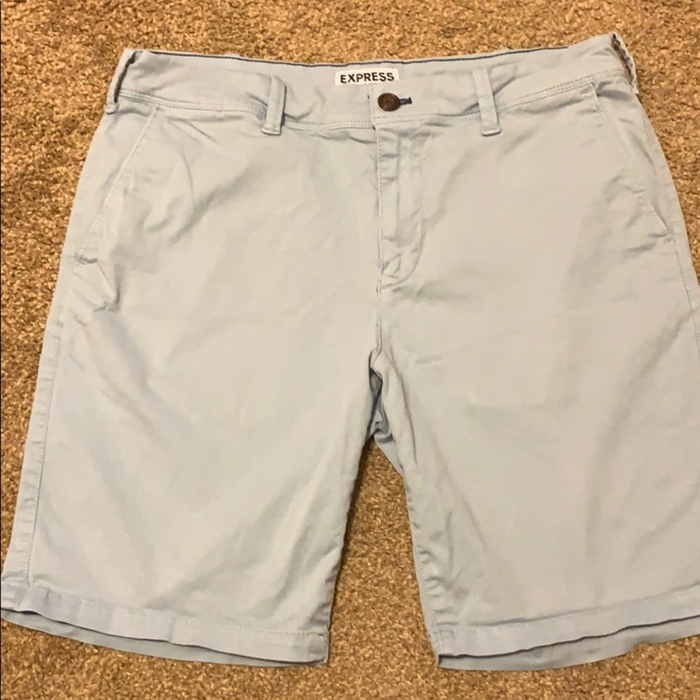 Express men’s 8” shorts
